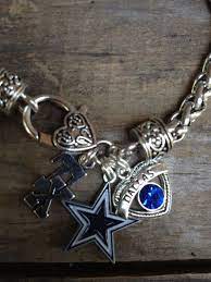 Dallas Cowboys Bracelet By Beckyschunkystuff On Etsy Dallas Cowboys Outfits Dallas Cowboys Dallas Cowboy Bracelet