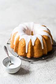 Zitronen Joghurt Gugelhupf Ein Saftiger Klassiker Kleines Kulinarium Rezept Kuchen Und Torten Zitronen Gugelhupf Kostliche Desserts