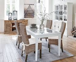 Una roccaforte è menzionata in questo luogo per la prima volta nel 1137, in una carta di luigi vii il giovane.la data esatta della fondazione del castello resta sconosciuta, ma il primo edificio è stato probabilmente costruito sotto il regno del padre di luigi vii, luigi vi, o forse durante quello di suo nonno, filippo i, quando riunì il gâtinais al dominio reale francese. Se Cerchi Un Tavolo Per La Sala Da Pranzo Eccoti Le Proposte Di Tavoli Maison Du Monde Tavoli