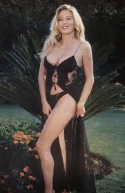 Risultati immagini per moana pozzi