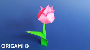 Un art ancestral, aussi délicat qu'économique, apprécié autant par les enfants que les adultes. Tulipe En Origami