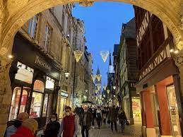 Météo à rouen prévisions à 14 jours. Couvre Feu A 18 Heures A Rouen Et Au Havre Les Commercants Face A La Desorganisation 76actu