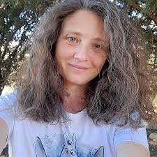 Amazon.com: Laura Randazzo: books, biography, latest update