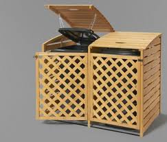 Mulltonnenbox Im Garten So Machen Sie Die Abfalltonnen Unsichtbar Mulltonnenhaus Wohnen Und Garten Mulltonnenbox