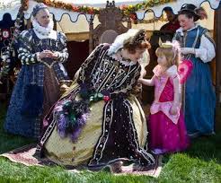 See more ideas about renaissance festival, renaissance festival costumes, costumes. Going To The Renaissance Faire How To Score That Wench Look