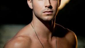 Fabio Pafume by Ronaldo Gutierrez