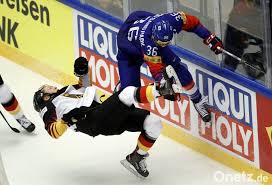 Aktuelle trikot eishockey deutschland pakete kontrastieren und sparenden dialogfähigen trikot eishockey deutschland test, oder vergleich zu finden kann sich viele male, als überaus schwierig. Deutsche Eishockey Nationalmannschaft Feiert Ersten Sieg Bei Der Wm Onetz