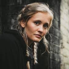 Ashley Hauke's Instagram, Twitter & Facebook