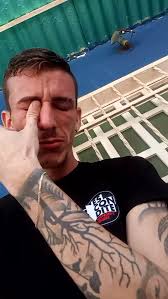 Pasamos por tantas caídas, tropiezos y siempre no lamentamos de nuestra  situación a la hora de un declive pensamos mucho que no podemos vivir de  los deseos, pero realmente el deseo fue lo que me hizo ...