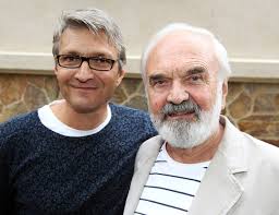 El este una dintre cele mai populare personalități culturale cehe. Galerie Zdenek Sverak Slavi 80 Foto 1 Blesk Cz
