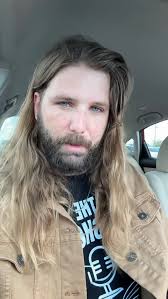 Dive into Crescent City with Me: A Book Review & Analysis