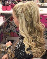 Hey Pageant Friends Its Pageant Hair Thursday Here S Another Cute Ha Prom Hairstyles For Long Hair Down Hairstyles For Long Hair Homecoming Hairstyles