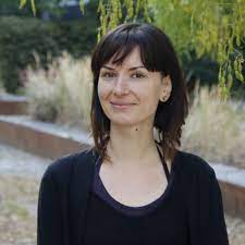 Tobias carshey opens the door to his emotional apartment and invites you in. Krzewina In Der Personensuche Von Das Telefonbuch