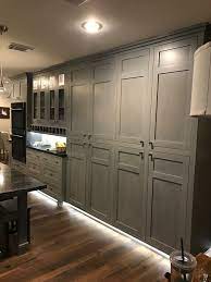 It is perfect with appliances, sinks and lighting in stainless steel or in bright colors. Professional Cabinet Finisher Custom Stain Or Custom Paint New Cabinet Finishing Services Magnifico Cabrehab Finish Refinish Remodel
