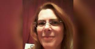 Cindy Degroot's Instagram, Twitter & Facebook