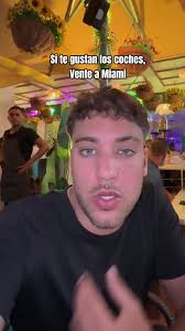 Coches Increíbles en Miami: Lamborghini Veneno y Más