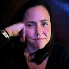 Beth Folsom's Instagram, Twitter & Facebook