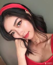 Vicki Phan's Instagram, Twitter & Facebook