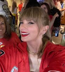 just a groupchat w a whole lot of love for taylor