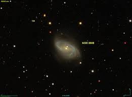 Imagem da galáxia ngc 2608 tirada pelo telescópio hubble. File Ngc 2608 Sdss Jpg Wikimedia Commons