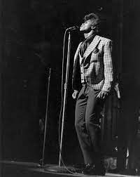 James Brown Grava O Historico Live At The Apollo Efemerides Do Efemello