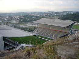 De club werd opgericht in 1921 en staat bekend als arsenal do minho (het arsenal van minho ). Estadio Municipal De Braga Voetbaltempels