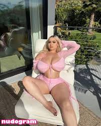 Orla Eva  https:  orlabaddie  orlaeva Гола изтичане OnlyFans снимка 20  - Nudogram v2.1