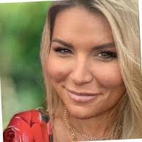 Brandie Craft's Instagram, Twitter & Facebook