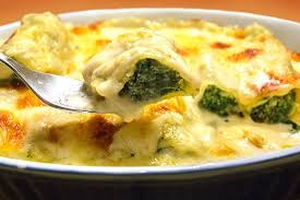 Cannelloni Mit Spinat Ricotta Fullung Und Bechamelsauce Rezept Lebensmittel Essen Bechamelsauce Ricotta