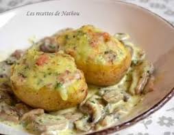 Recette Pommes De Terre Farcies Au Lard Et Reblochon Champignons A La Creme Recette Pommes De Terre Farcies Recettes De Cuisine Recette Pomme De Terre