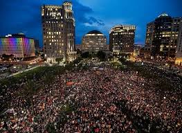 People Gathered At Orlando City Florida Usa To Pay Homage To The Victims Of The Mass Shooting Which Happened On Orlando Shooting Orlando Pulse Orlando