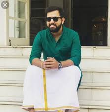 It can either be white or coloured called lungi or kaili. Traditional Dress Of Kerala Men Women Fastnewsfeed