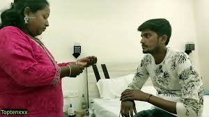 Kamwali aunty xnxx