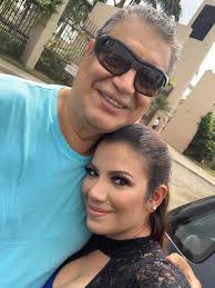 Nuestro Director #EduardoGrey agradecido con Dios por un año más de vida de  su querida hija #SamanthaGrey Bendiciones les desea su Orquesta  #LaBandaDeLosHechiceros #ConMuchoFuego 🔥🔥