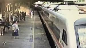 At 09:28 nst (01:28 utc), a southbound 408 taroko express train bound for chongde station derailed as it entered the chingshui tunnel south of heren. Rjzhggfc6vqhom