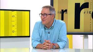 Unha vez máis, a improvisación. Momentos G Marcial Mouzo Presentounos A Temporada De Veran Do Quen Anda Ai Da Que Gozamos Desde Hoxe Nas Tardes Da Tvg 06 07 2020 12 44 Tvg Galicia Television A La Carta
