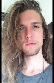 Chicos de Cabello Largo!! *__*