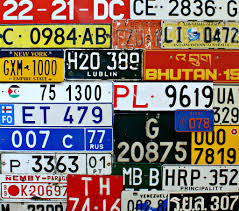 Dubaj przygotowuje się do wprowadzenia cyfrowych tablic rejestracyjnych. Urzedy Juz Wydaja Nowe Tablice Rejestracyjne Jest Wazny Powod Zmian