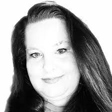 Amie Pena's Instagram, Twitter & Facebook