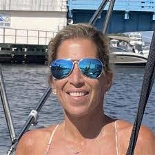 Jennifer Ripplinger's Instagram, Twitter & Facebook