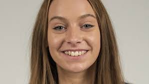 Isabelle Doran's Instagram, Twitter & Facebook