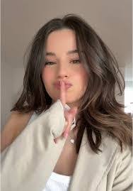 Lisa Dolce's Instagram, Twitter & Facebook