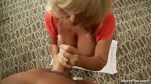 Mature Big Tit Swinger Milf Squirts - XXXi.PORN Video