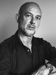 Nieuwe roman van Peter WJ Brouwer meeslepend boek voor saaie treinreis