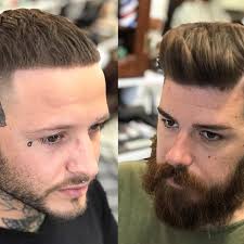 Il biondo platino può essere una buona idea per le donne che hanno molti capelli bianchi, nelle ragazze giovani va bene sia su un taglio lungo sia corto. Capelli Uomo I Tagli Corti Dell Estate 2019 Vanity Fair Italia