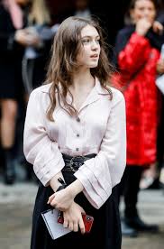 I'm not a f**king princess, just kids, ein königlicher tausch. Anamaria Vartolomei Chanel Womenswear Ss 2020 Show At Paris Fashion Week 09 Gotceleb