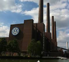 Northvolt builds and operates highly automated battery factories and infrastructure which enable the transition to a carbon neutral society. Volkswagen Milliardenschwerer Bau Eigener Batteriezellfabriken Vw Aktie Boomt