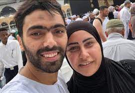 محمد الشناوي، محمد هاني، بدر بانون، ياسر إبراهيم، أيمن أشرف، عمرو السولية، أليو ديانغ، حسين الشحات، محمد مجدي أفشة، طاهر محمد طاهر، محمد شريف. Ù‚ØµØ© ØµÙˆØ± Ø­Ø³ÙŠÙ† Ø§Ù„Ø´Ø­Ø§Øª Ø­Ø¨ Ø£Ù‡Ù„Ø§ÙˆÙ‰ ÙŠÙ†ØªØ¸Ø± Ø§Ù„ØªØ£Ù„Ù‚ Ø§Ù„ÙŠÙˆÙ… Ø§Ù„Ø³Ø§Ø¨Ø¹