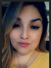 Roxanna Smith's Instagram, Twitter & Facebook