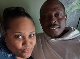 FCC 🩷🤞🏾 plus we got my cousin Tasha to come out and take a picture .  Love y'all